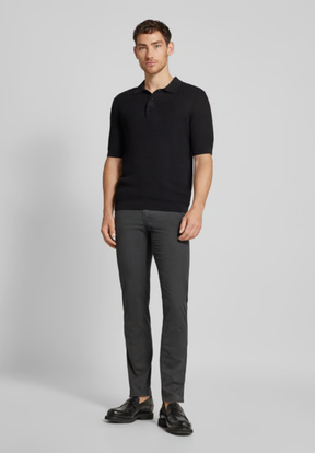 Calça Masculina de Corte Regular com 5 Bolsos