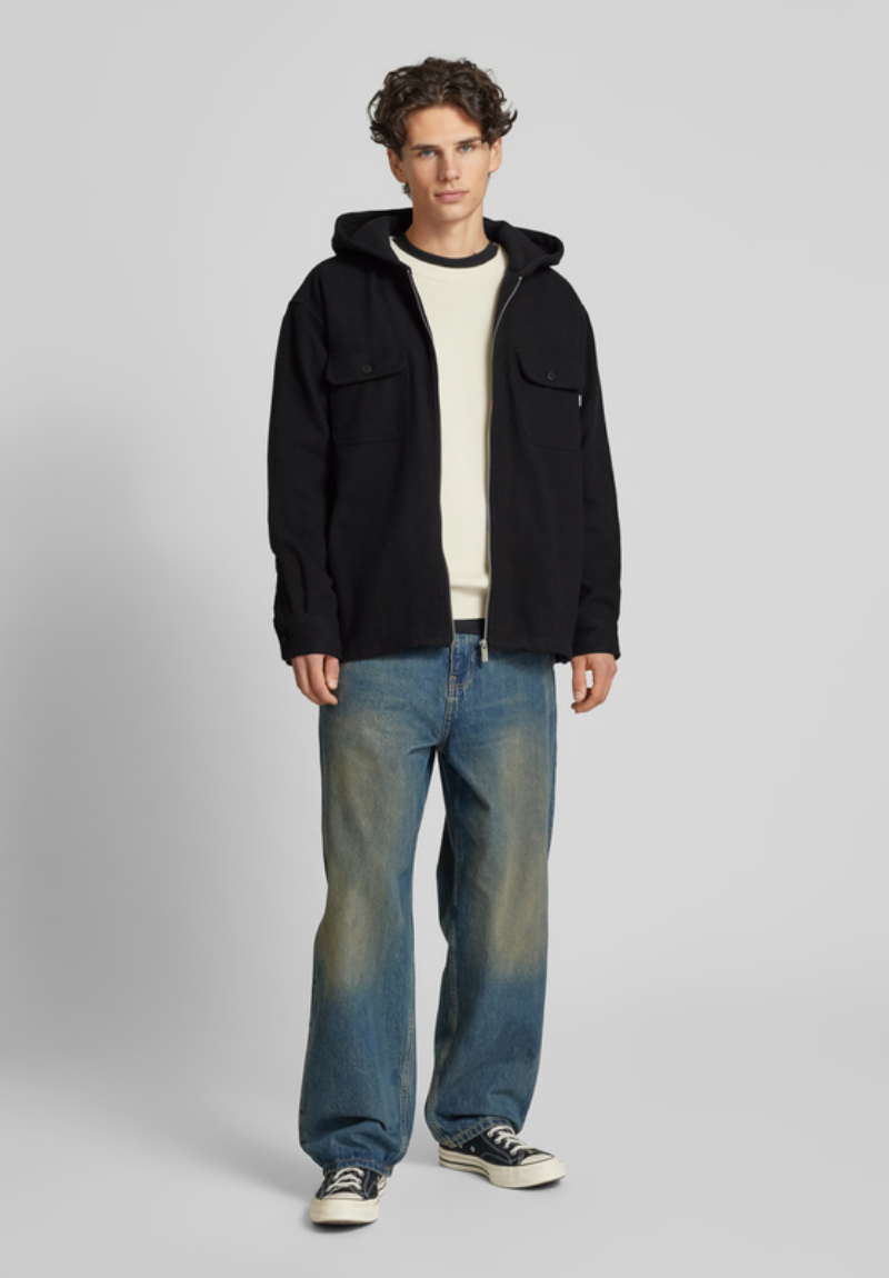 Casaco Masculino com Capuz Preto